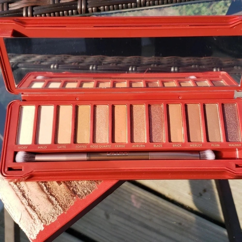 Lacura Naturals intense eyeshadow palette